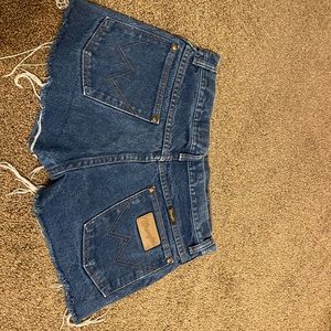 Wrangler shorts, 13W